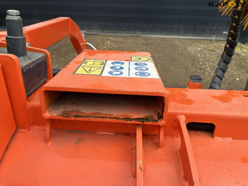 ModernTech ZML 120 hydraulic broom 26