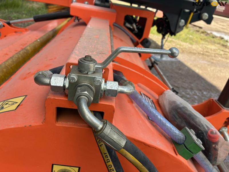 ModernTech ZML 240 hydraulic broom 17