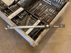 Torque wrench and socket set 8