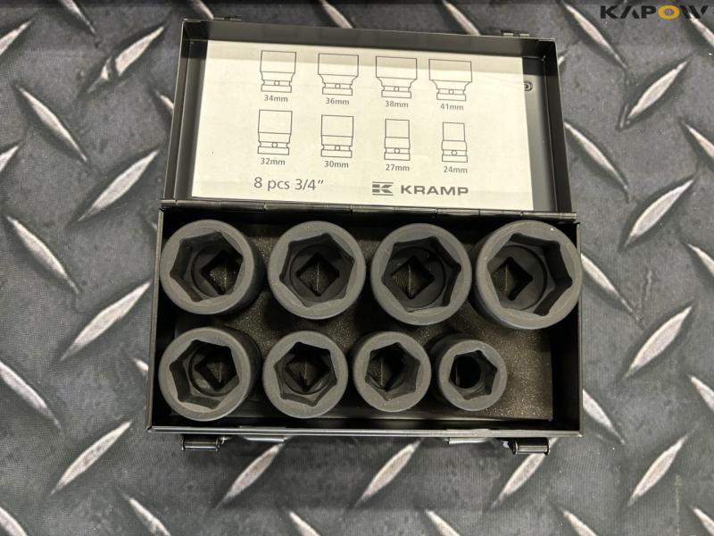 Torque wrench and socket set 7