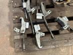 Mounting bracket for twin wheels 3