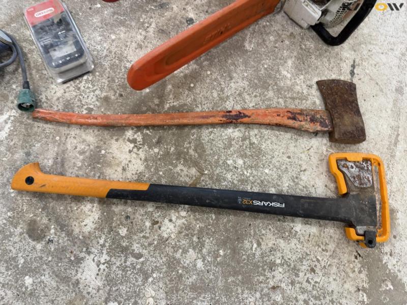 Chainsaws and axes 5