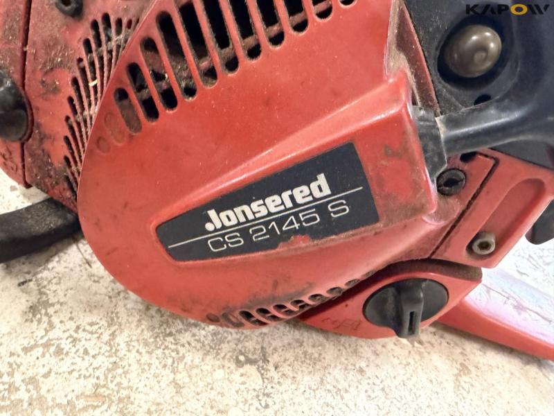 Chainsaws and axes 15