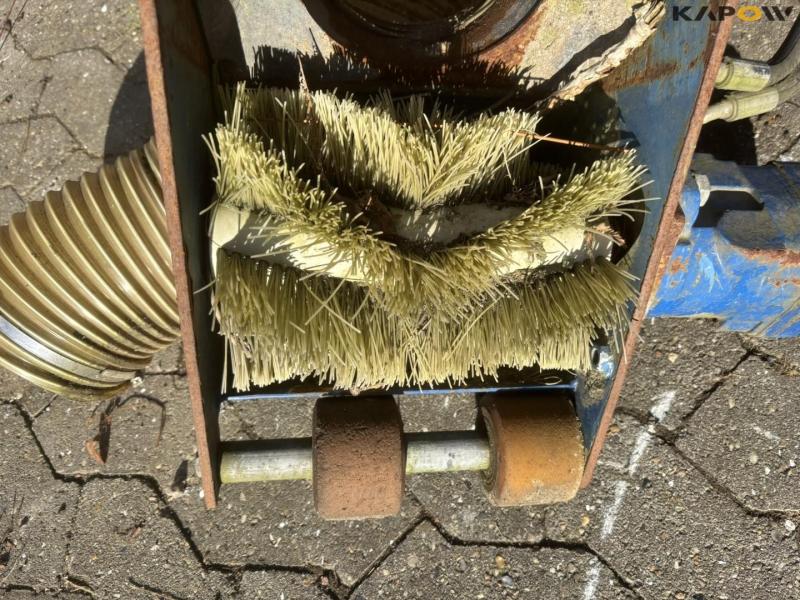 Nesbo SMF 1 broom for sweeping/suction systems 23