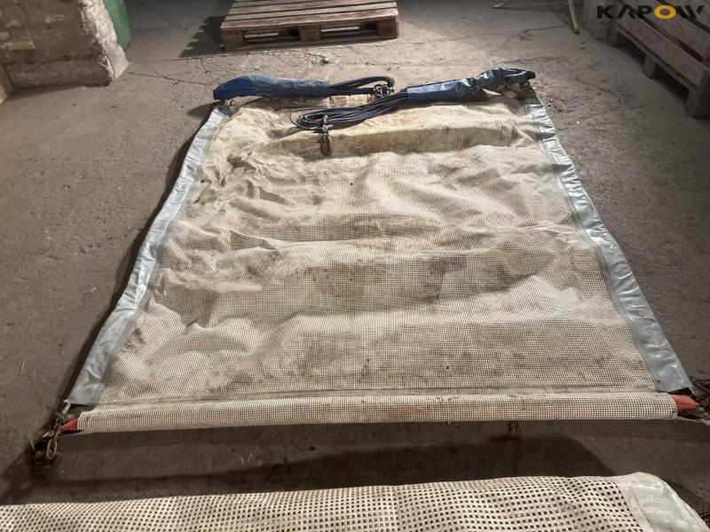 Net for potato cart 17