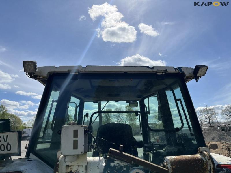 New Holland 4635 tractor with sweeper and emulsion sprayer 28