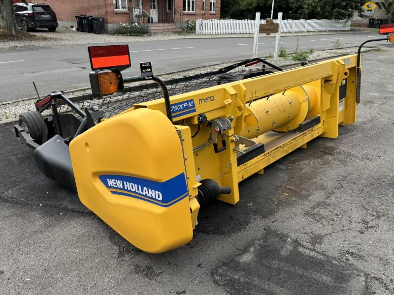 New Holland 790 CP PickUp 12 feet 7