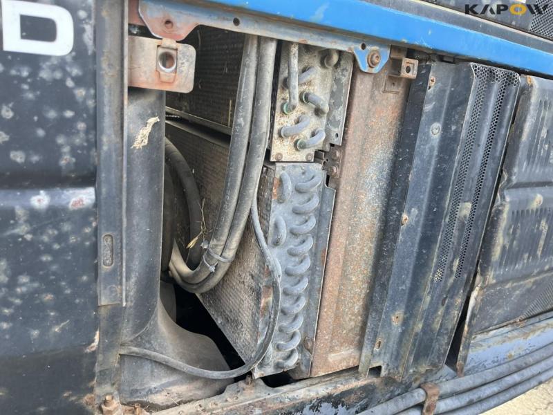 New Holland 8340 tractor 43