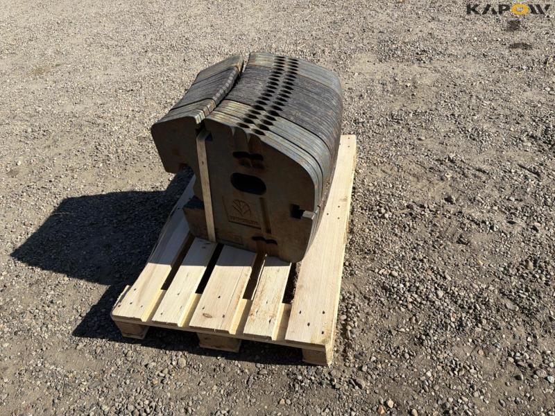 New Holland 900kg front weight 4
