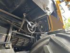 New Holland 9.80 combine harvester 35 feet 22