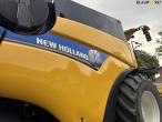 New Holland 9.80 combine harvester 35 feet 31