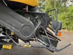 New Holland 9.80 combine harvester 35 feet 41