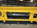 New Holland 9.80 combine harvester 35 feet 122