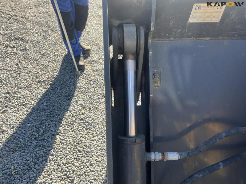New Holland B110C TC backhoe loader 15