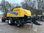 New Holland BB9080 baler 3