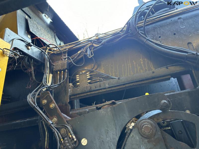 New Holland BB940R mini big baler 43