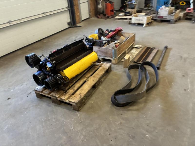 New Holland corn cracker 2