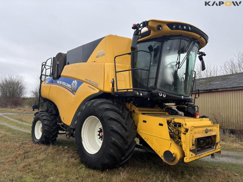 New Holland CR 8.90 Relevation 4 WD 30ft 3