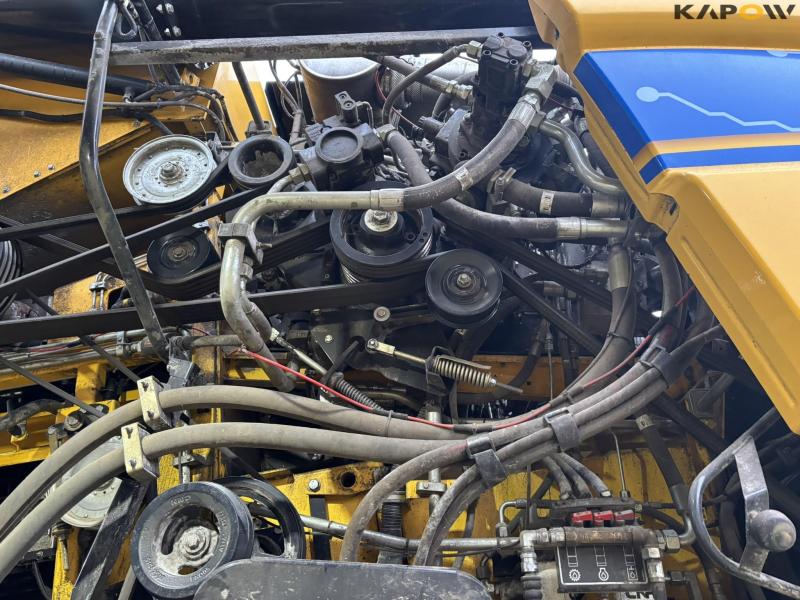 New Holland CR 8.90 Relevation 4 WD 30ft 55