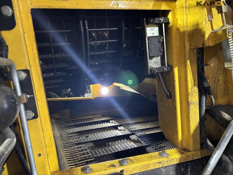 New Holland CR 8.90 Relevation 4 WD 30ft 60