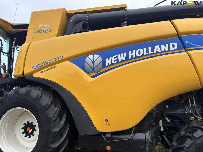 New Holland CR 8.90 Relevation 4 WD 30ft 66