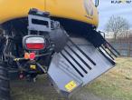 New Holland CR 8.90 Relevation 4 WD 30ft 44