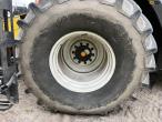 New Holland CX840 combine with 24 foot header 10