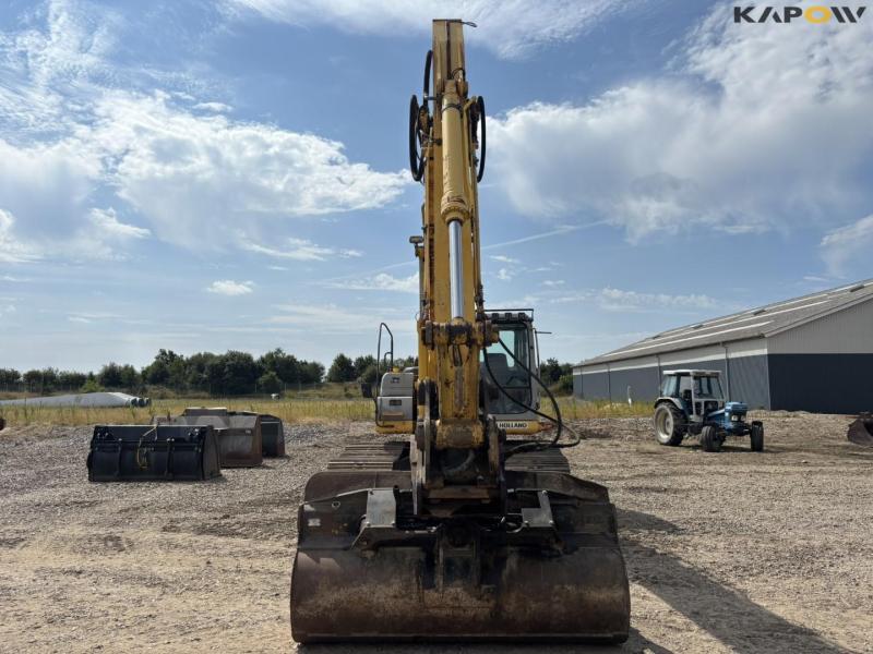 New Holland Kobelco E245B excavator 2