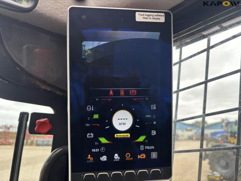 New Holland L318 skid steer loader 61