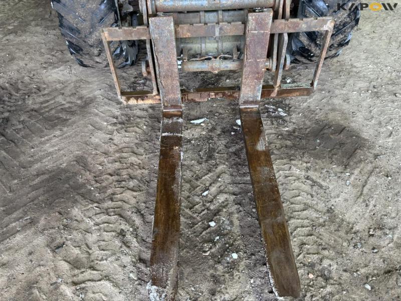 New Holland LM5060 delta telescopic loader 11