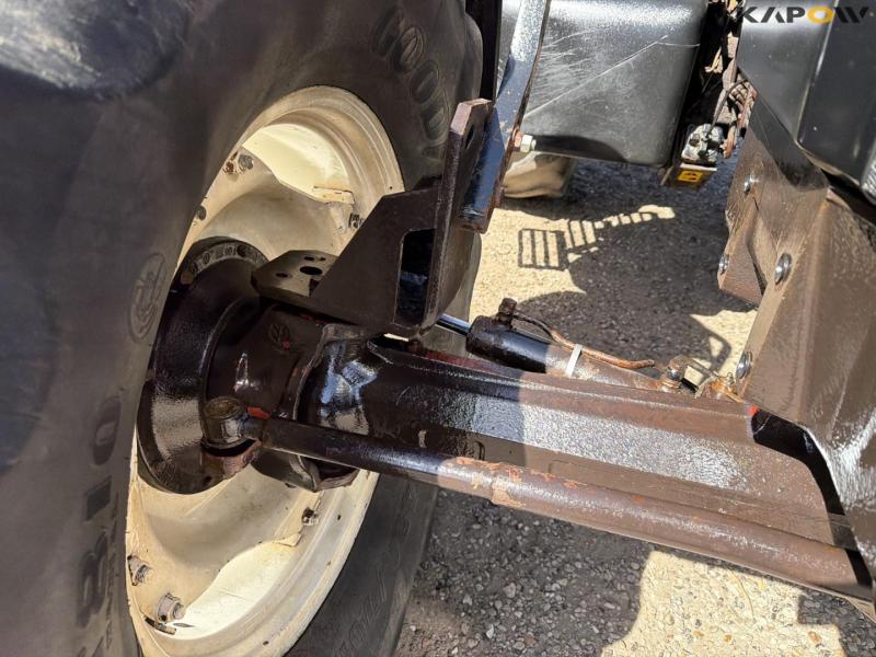 New Holland M115 tractor 14