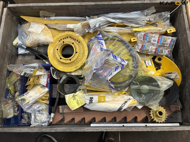 New Holland combine harvester parts 115