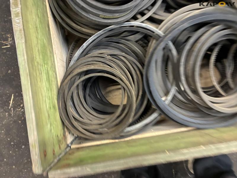 New Holland belts 53