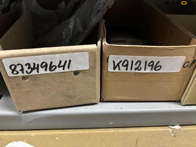 New Holland spare parts/filters - new 35