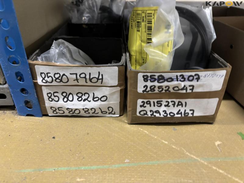 New Holland spare parts/filters - new 62