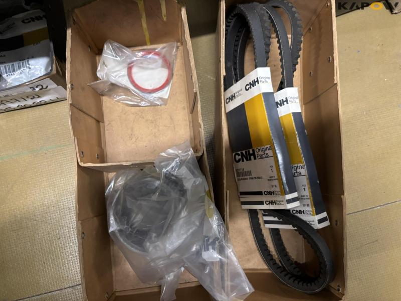 New Holland spare parts/filters - new 65