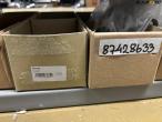 New Holland spare parts/filters - new 37