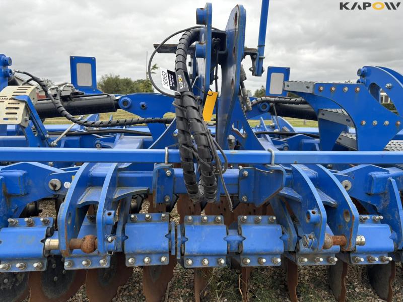New Holland SDM 500H disc harrow - demo 19