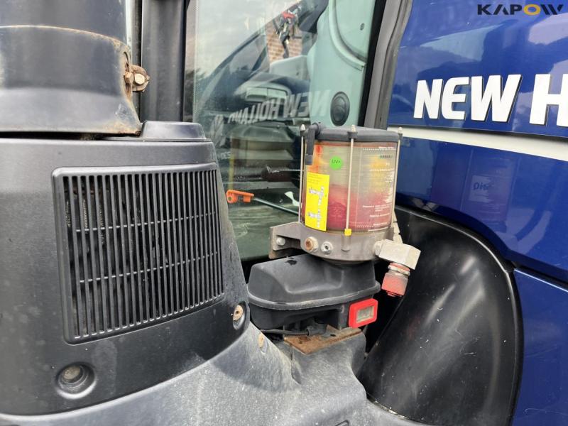 New Holland T7.230 tractor 19