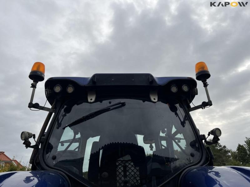 New Holland T7.230 tractor 29