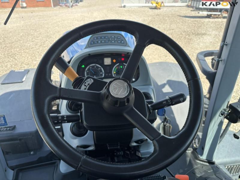 New Holland T7.230 tractor 66