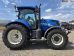 New Holland T7.230 tractor 4