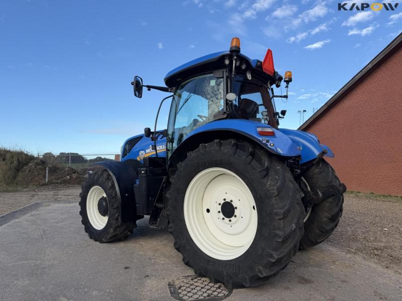 New Holland T7.225 tractor 8