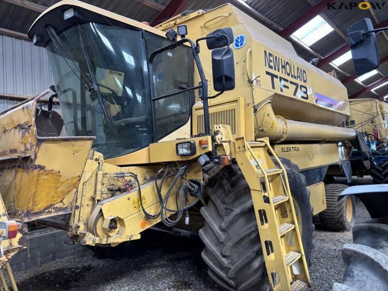 New Holland TF 78 combine harvester 2