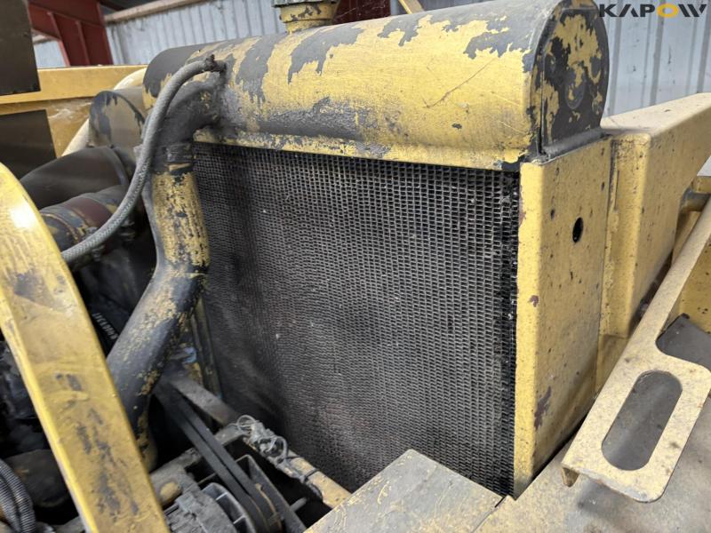 New Holland TF 78 combine harvester 51