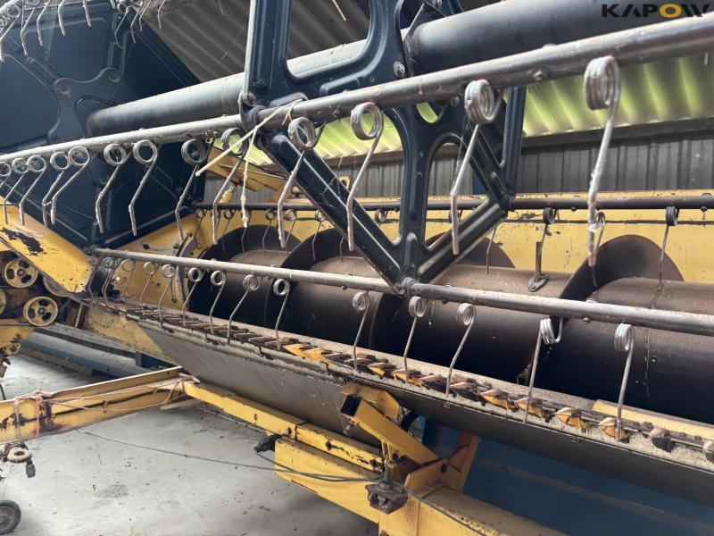 New Holland TF 78 combine harvester 98