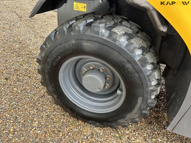 New Holland th 7.42 elite telescopic loader 48