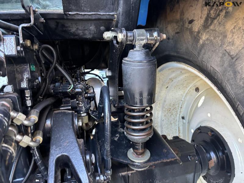 New Holland TM155 tractor 31