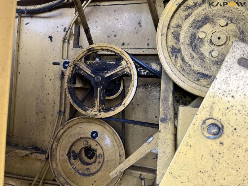 New Holland TX32 with 15 foot header 32