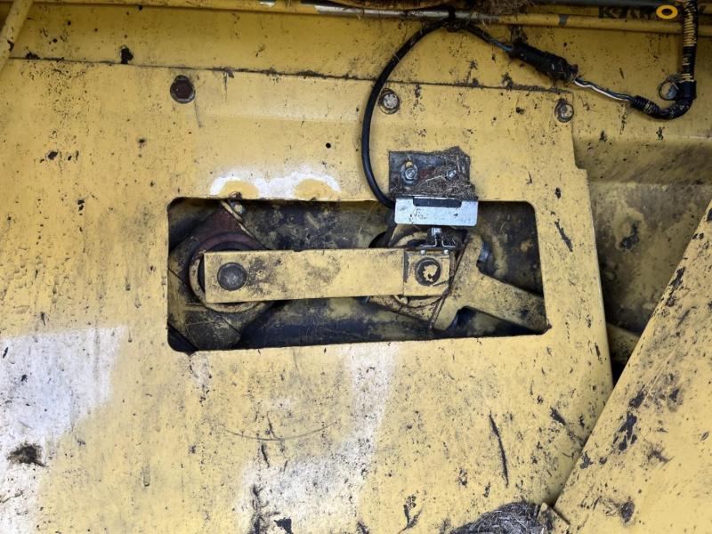 New Holland TX32 with 15 foot header 33